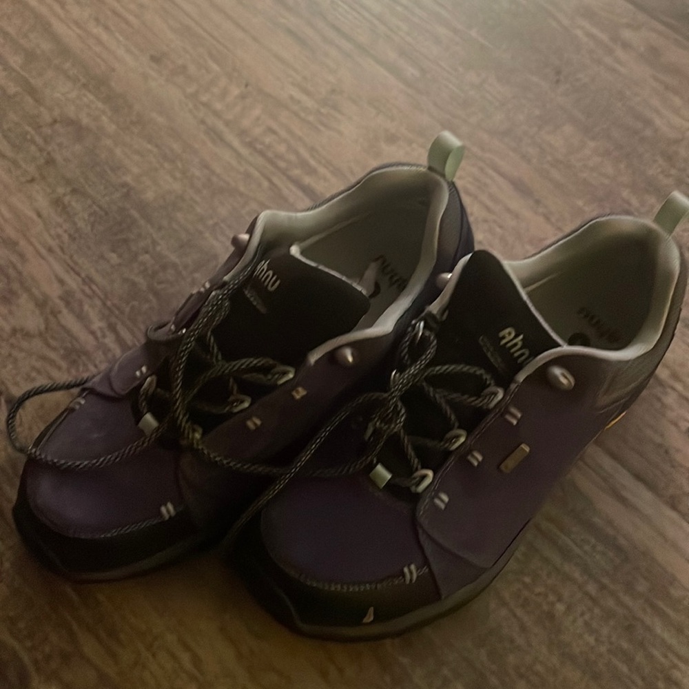 Vibram Anhu, hiking shoes navy! Excellent condition